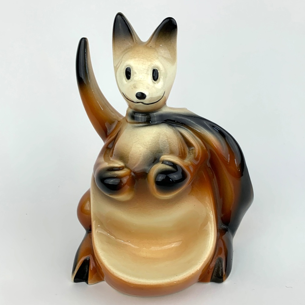 Vintage Ceramic Boxing Kangaroo Jewelry Caddy Valet Fine Ent Pulp Fiction